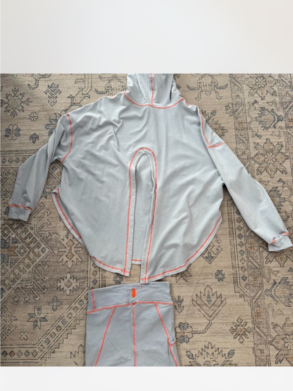 FP Movement by Free People new flow set RARE color grey/orange